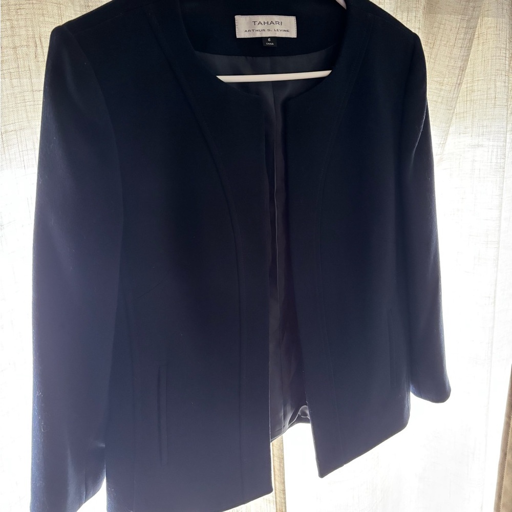 Tahari Women's Classic Dark Blazer